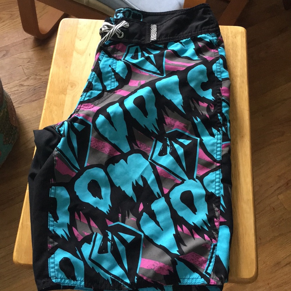 Volcom board shorts men’s 30